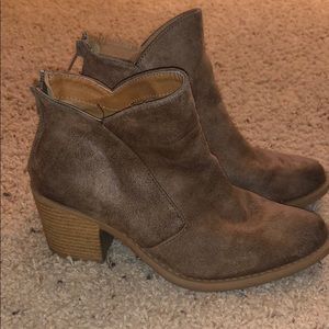 Qupid Heeled Booties